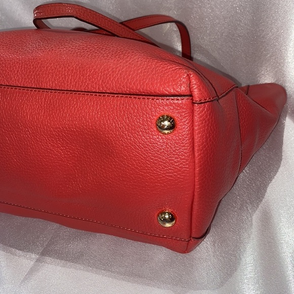 Gorgeous Michael Kors Coral Shade Leather Handbag - Picture 15 of 15